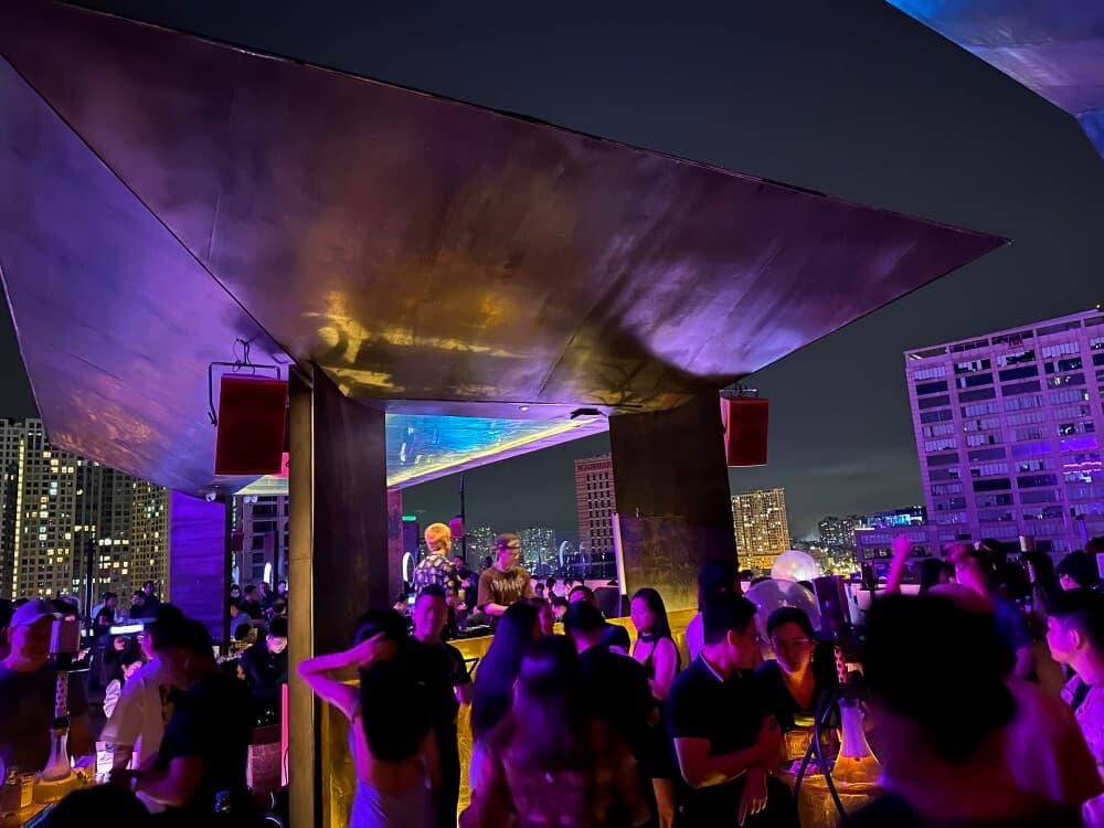 Zion Sky Lounge & Dining - Image 3